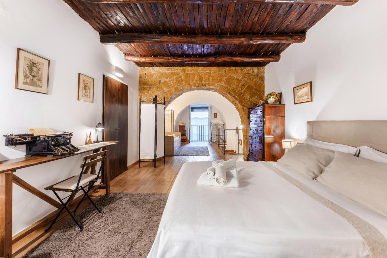 Apartament La Storia Neapol Zewnętrze zdjęcie