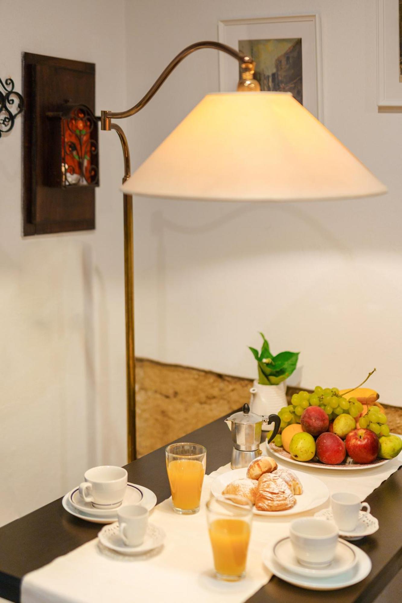 Apartament La Storia Neapol Zewnętrze zdjęcie